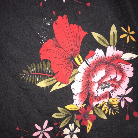 ✅Shein Floral Open V Neck Blouse - Picture 6 of 7